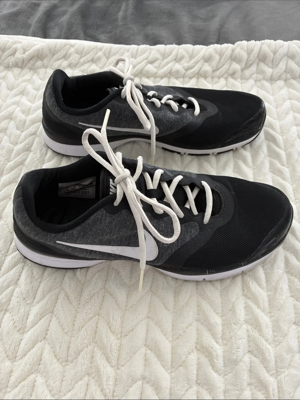Nike Black and Gray Athletic Trainers with White Swoosh 8.5